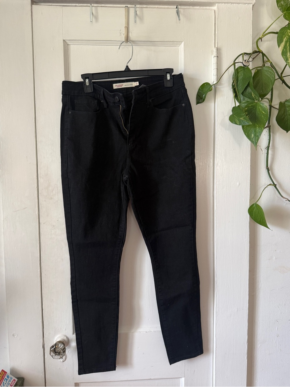Levi size 12 Black High-Rise Skinny Jeans - Women